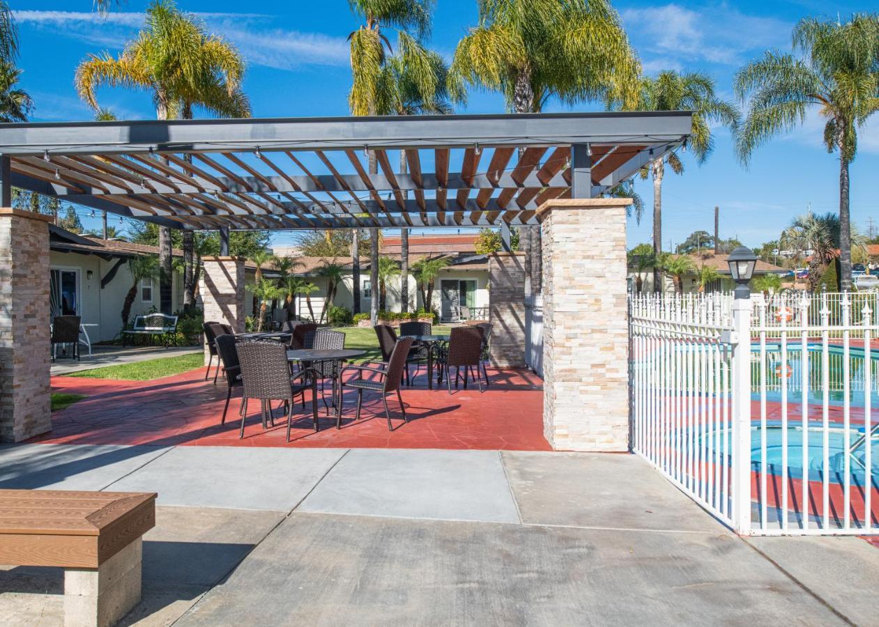 Fallbrook Country Inn Εξωτερικό φωτογραφία