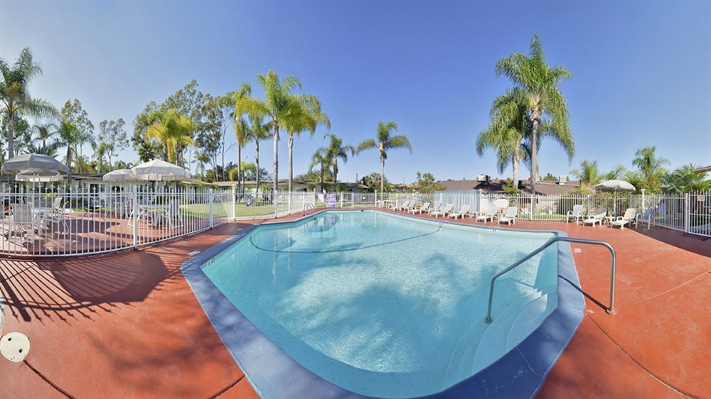 Fallbrook Country Inn Εξωτερικό φωτογραφία